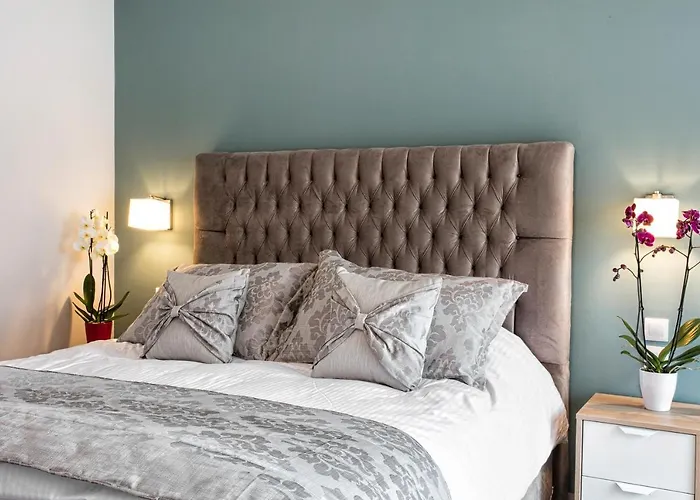 View Апартаменты *